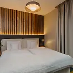 Forest Park & Hotel