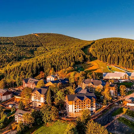 Forest Park & Szálloda